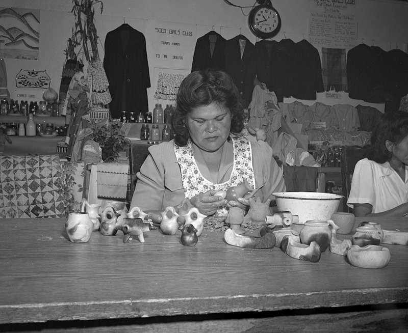 Cherokee Indian Craft, Cherokee Reservation, Sept 1947. Taken by Hemmer. This photo is part of a collection of photos promoting traveling and tourism in North Carolina, taken by photographers who worked for the Department of Conservation and Development, Division of Travel Information.